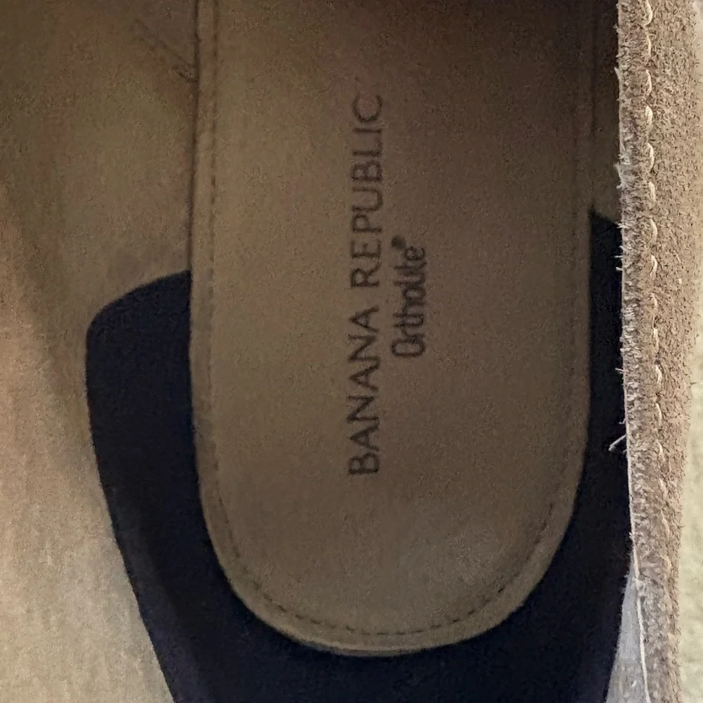 Banana Republic Men’s Ortholite Suede Leather Lace Up Shoes. Size 11.5.